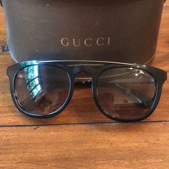 Prada Sunglasses - Picture 5 of 5